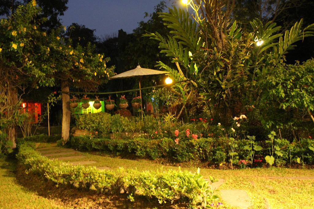 Bulunburi Resort Chiang Mai Bagian luar foto
