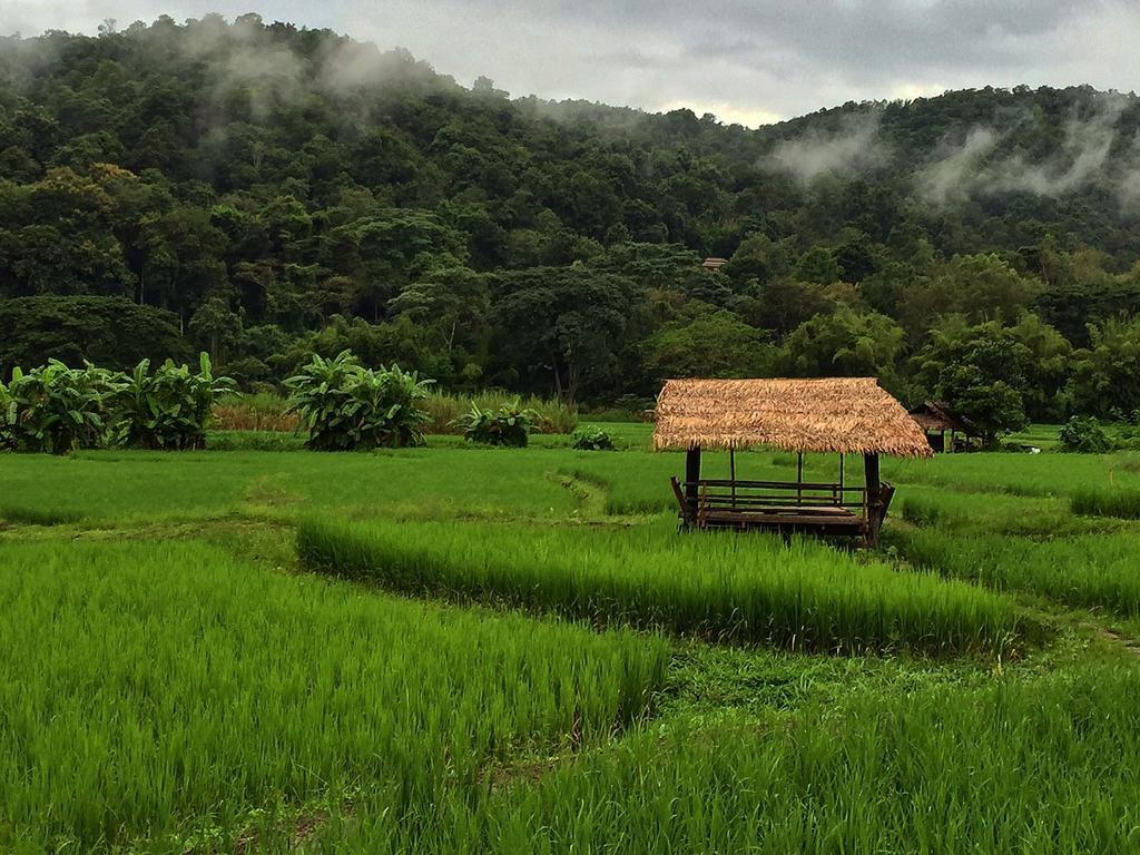 Bulunburi Resort Chiang Mai Bagian luar foto
